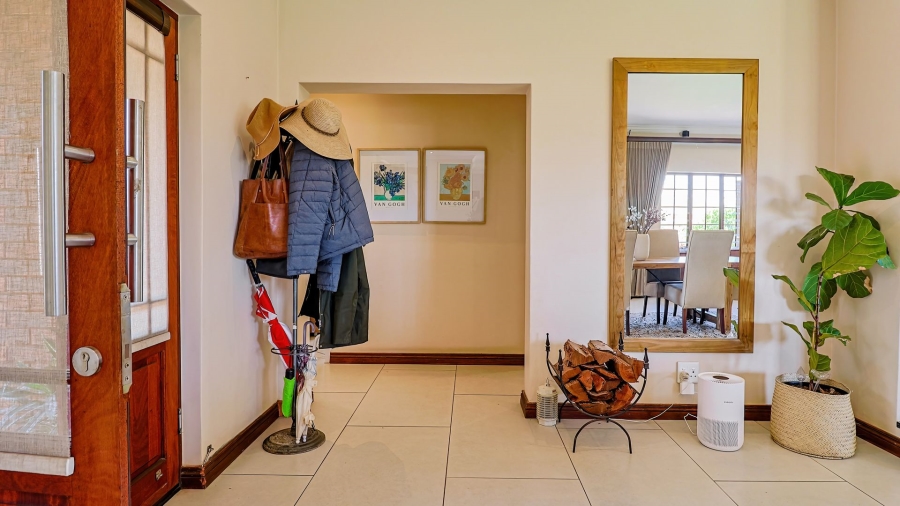 To Let 3 Bedroom Property for Rent in Rietvlei Ridge Country Estate Gauteng