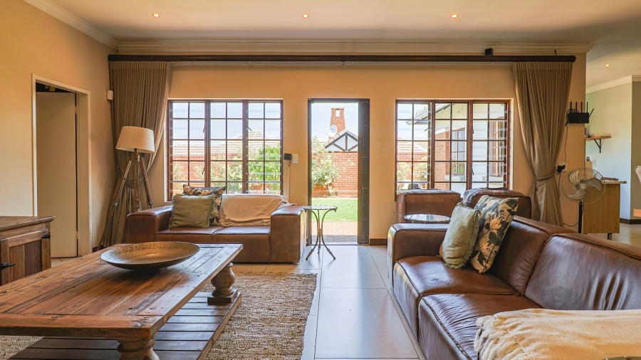 To Let 3 Bedroom Property for Rent in Rietvlei Ridge Country Estate Gauteng