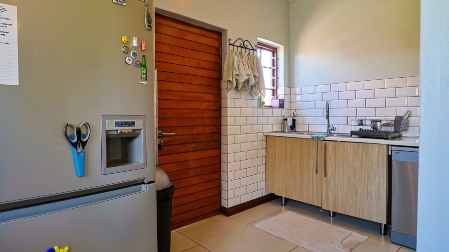 To Let 3 Bedroom Property for Rent in Rietvlei Ridge Country Estate Gauteng