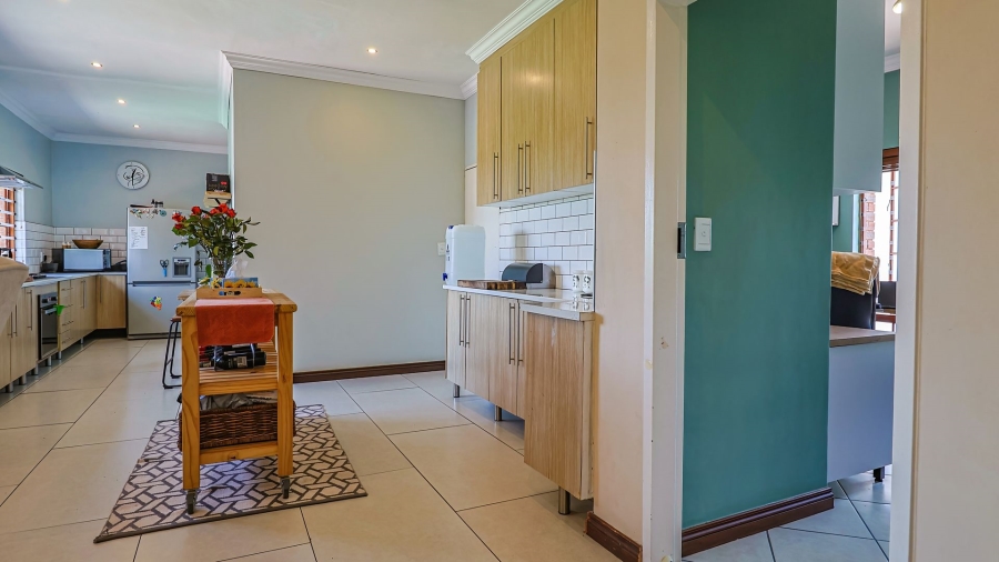 To Let 3 Bedroom Property for Rent in Rietvlei Ridge Country Estate Gauteng