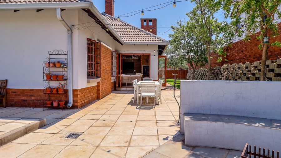 To Let 3 Bedroom Property for Rent in Rietvlei Ridge Country Estate Gauteng