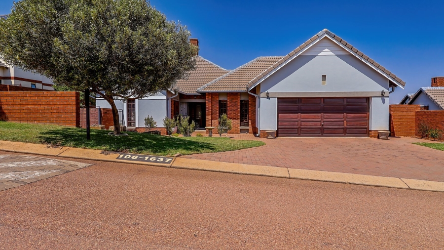 To Let 3 Bedroom Property for Rent in Rietvlei Ridge Country Estate Gauteng