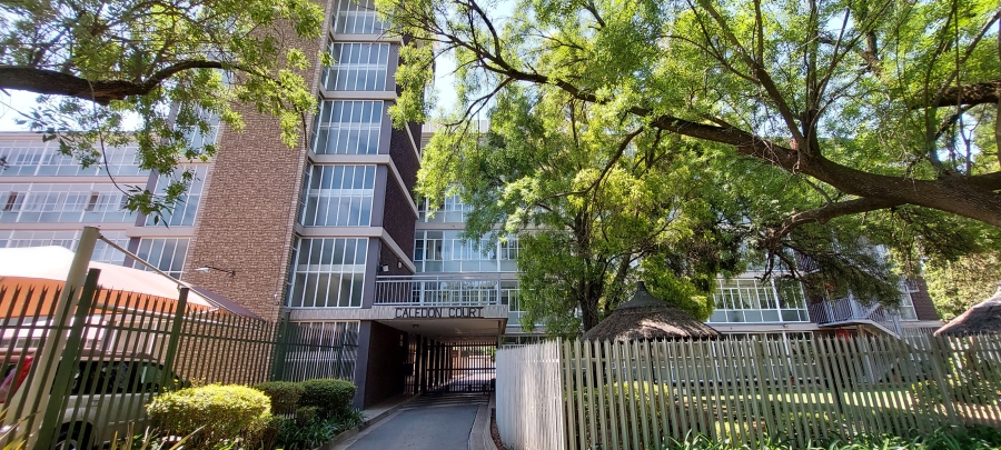 2 Bedroom Property for Sale in Three Rivers Proper Gauteng