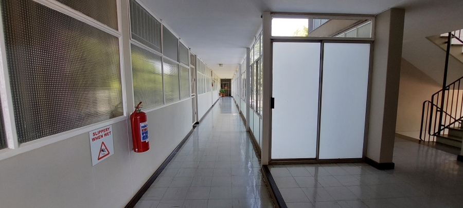 2 Bedroom Property for Sale in Three Rivers Proper Gauteng