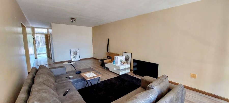 2 Bedroom Property for Sale in Three Rivers Proper Gauteng