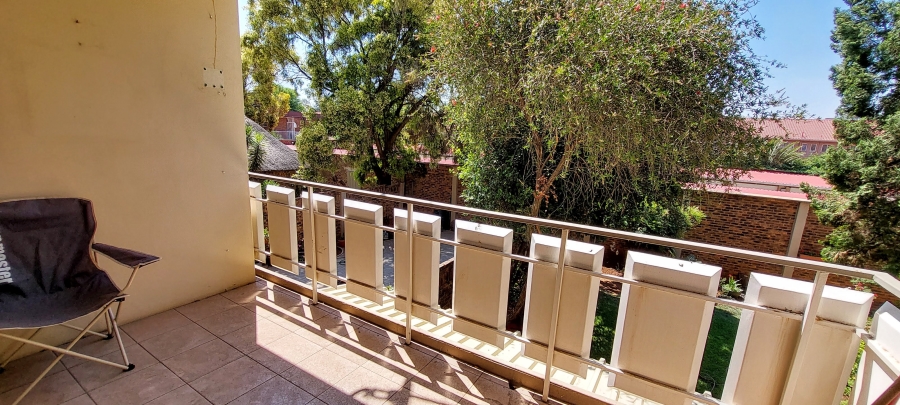 2 Bedroom Property for Sale in Three Rivers Proper Gauteng