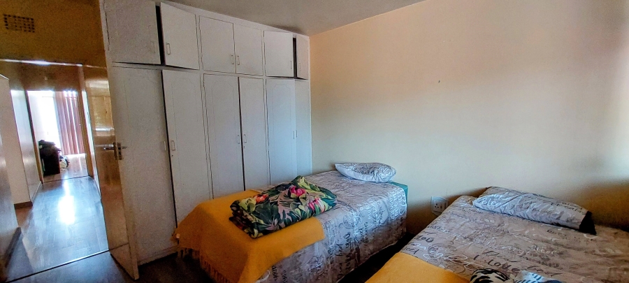 2 Bedroom Property for Sale in Three Rivers Proper Gauteng