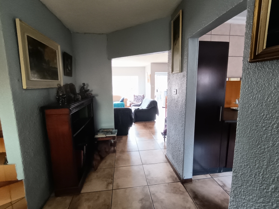 3 Bedroom Property for Sale in Brackenhurst Gauteng