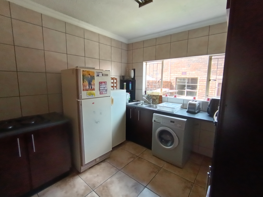 3 Bedroom Property for Sale in Brackenhurst Gauteng