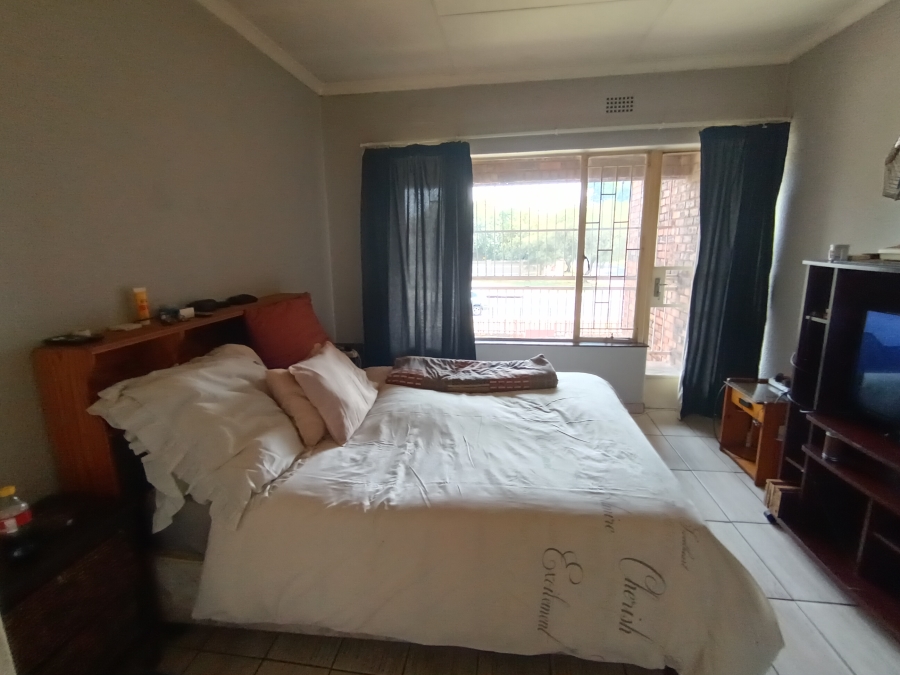 3 Bedroom Property for Sale in Brackenhurst Gauteng