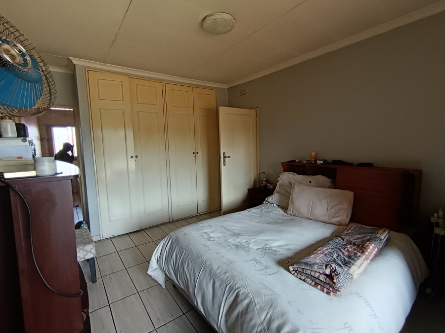 3 Bedroom Property for Sale in Brackenhurst Gauteng