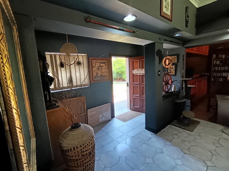 3 Bedroom Property for Sale in Brackendowns Gauteng