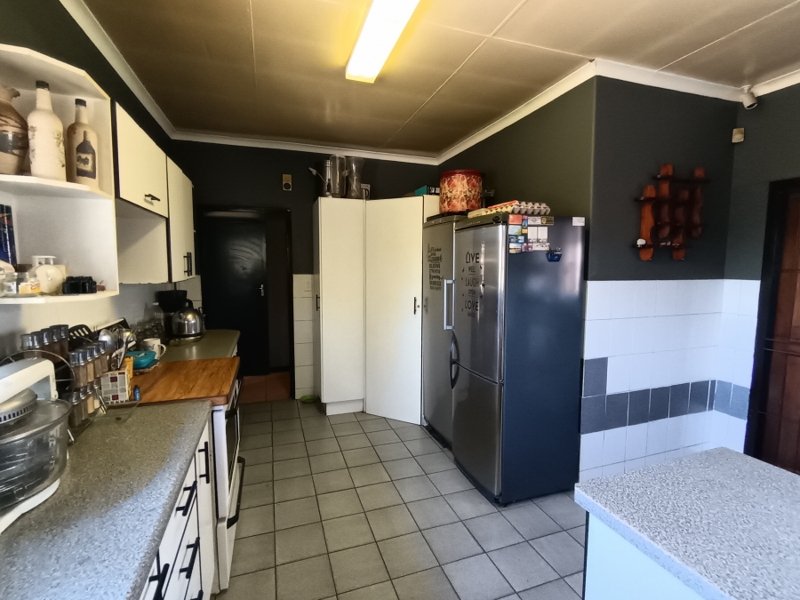 3 Bedroom Property for Sale in Brackendowns Gauteng