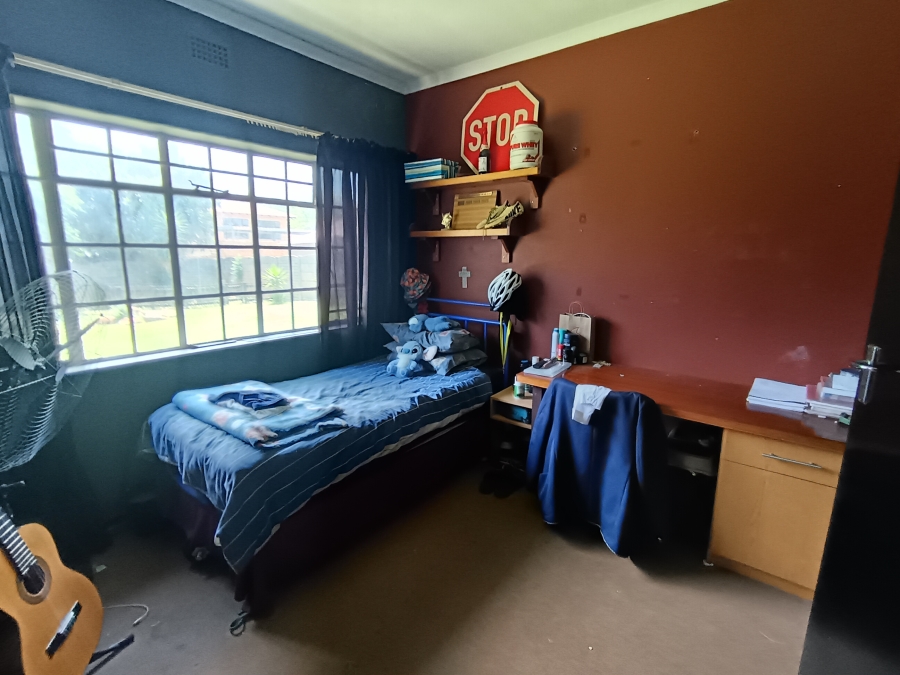3 Bedroom Property for Sale in Brackendowns Gauteng