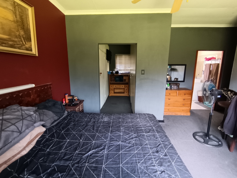 3 Bedroom Property for Sale in Brackendowns Gauteng