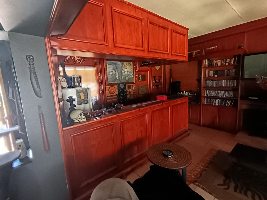 3 Bedroom Property for Sale in Brackendowns Gauteng