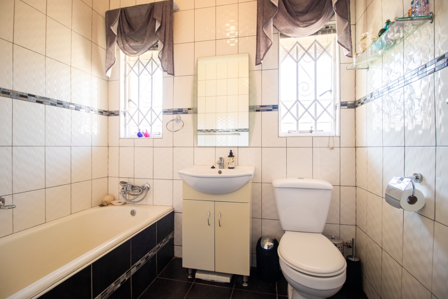 4 Bedroom Property for Sale in Randhart Gauteng