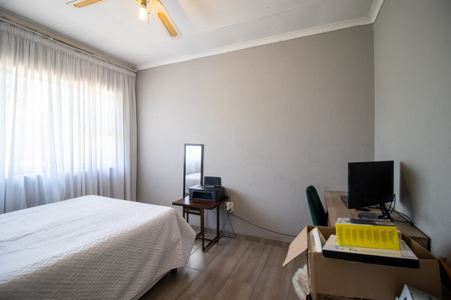 3 Bedroom Property for Sale in Brackendowns Gauteng