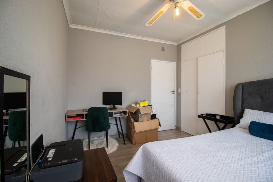 3 Bedroom Property for Sale in Brackendowns Gauteng