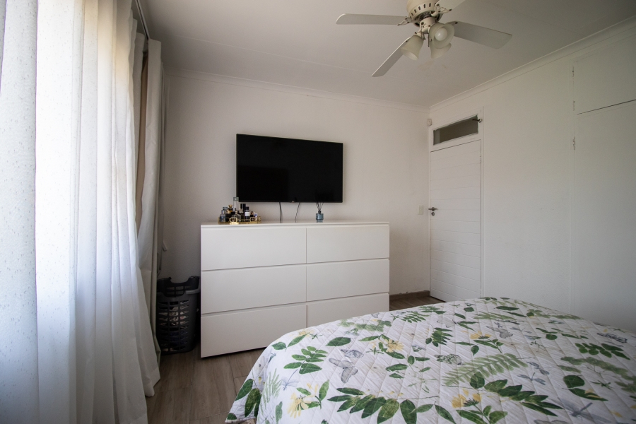 3 Bedroom Property for Sale in Brackendowns Gauteng