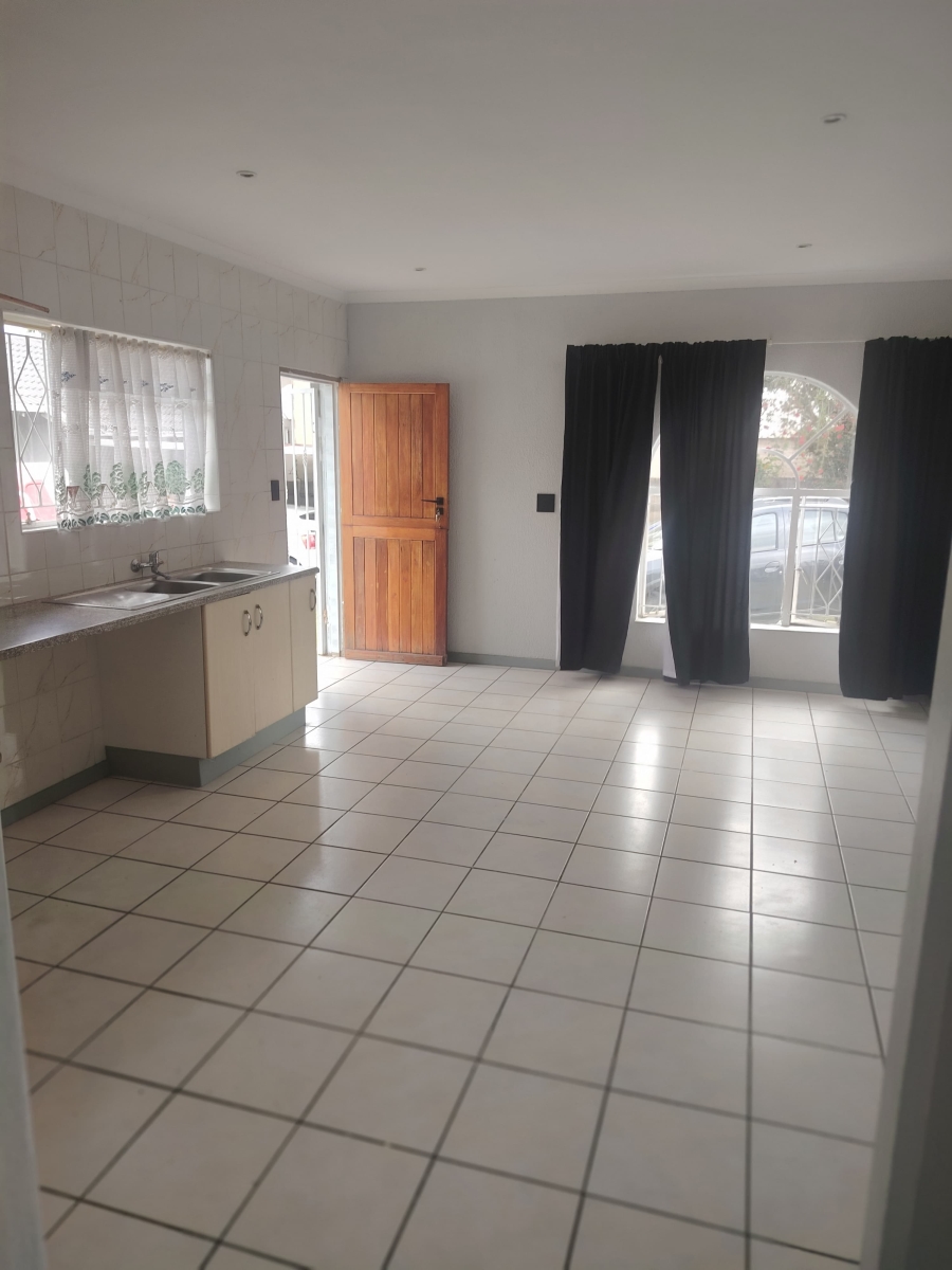 To Let 1 Bedroom Property for Rent in Brackendowns Gauteng