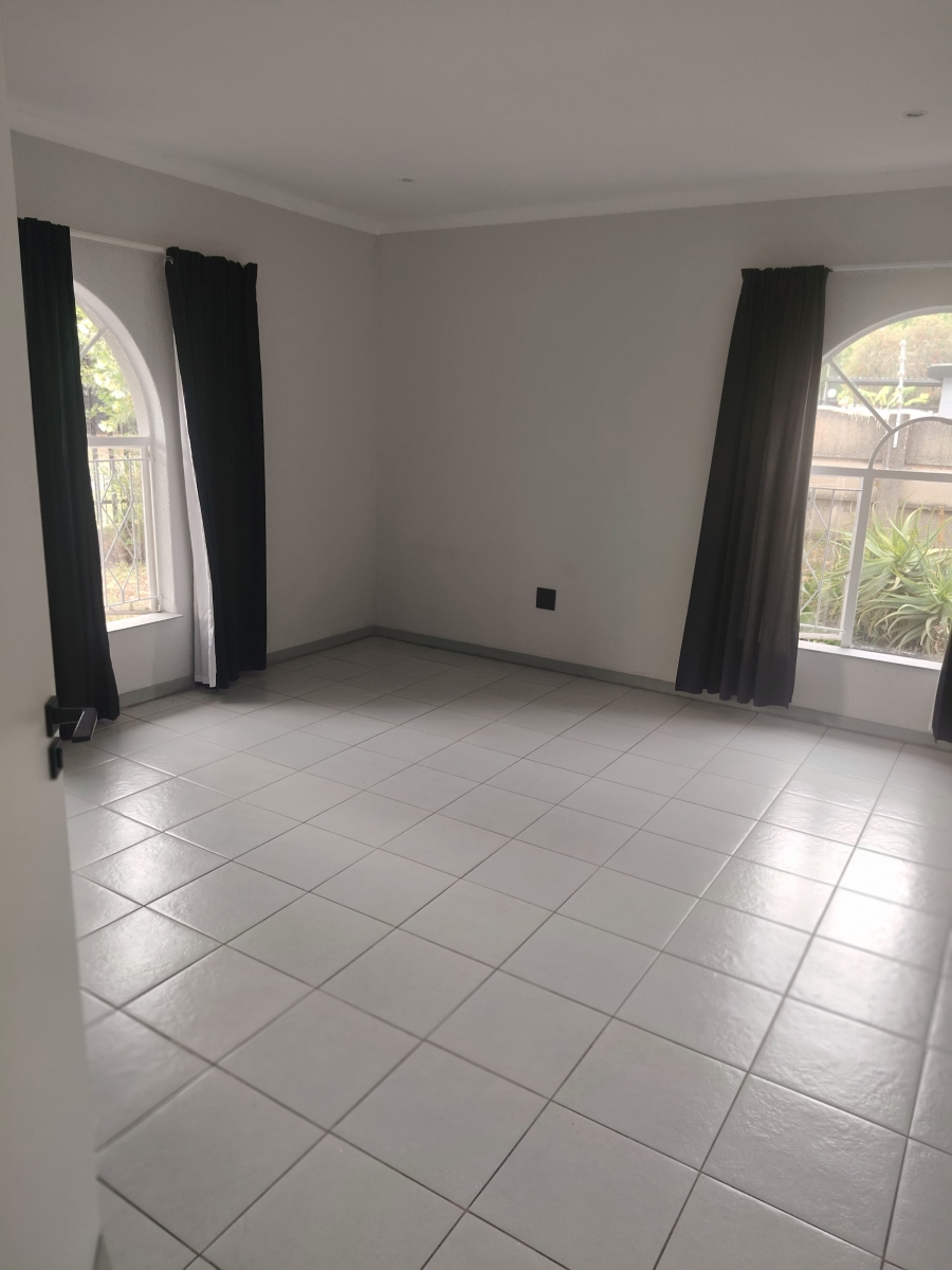 To Let 1 Bedroom Property for Rent in Brackendowns Gauteng