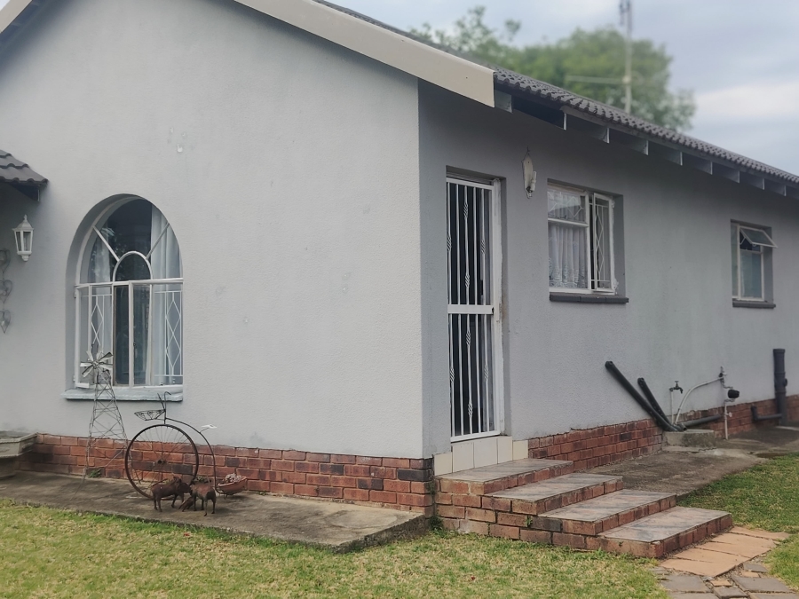 To Let 1 Bedroom Property for Rent in Brackendowns Gauteng