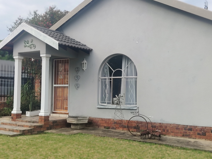 To Let 1 Bedroom Property for Rent in Brackendowns Gauteng