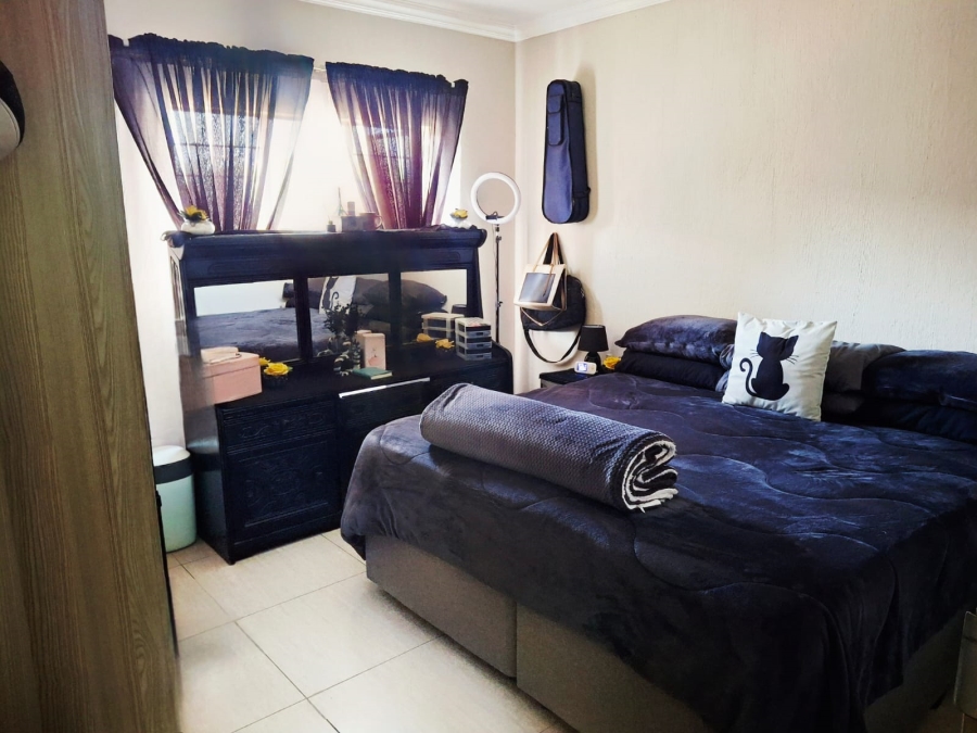 2 Bedroom Property for Sale in Moregloed Gauteng