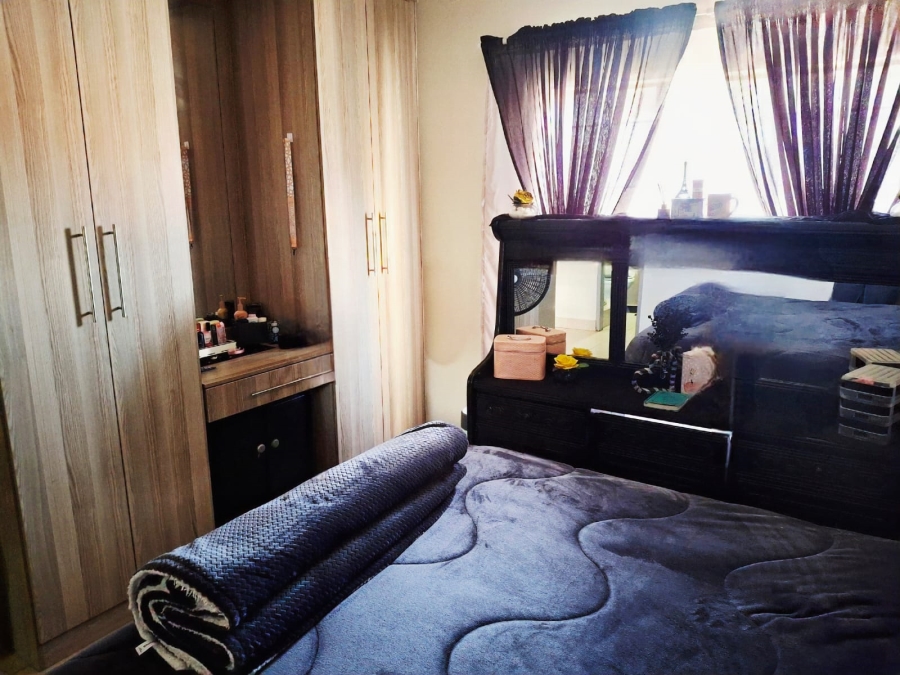 2 Bedroom Property for Sale in Moregloed Gauteng