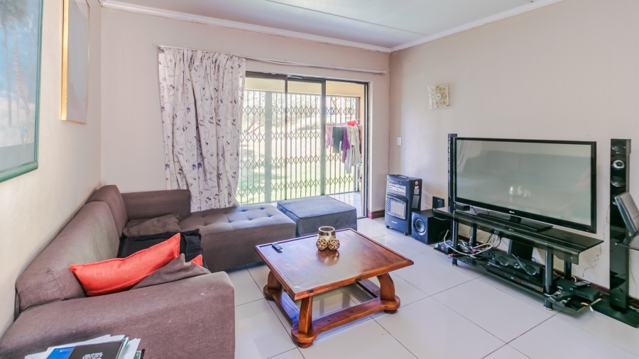 2 Bedroom Property for Sale in Carlswald Gauteng