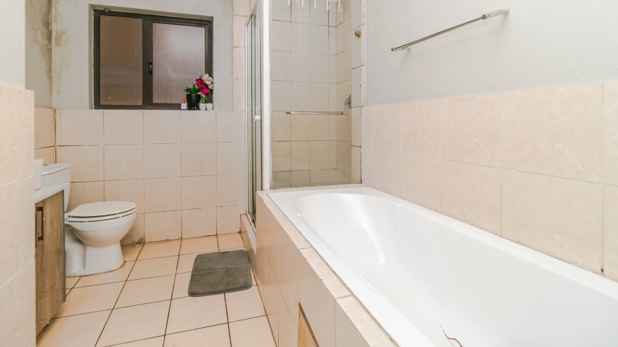 2 Bedroom Property for Sale in Carlswald Gauteng