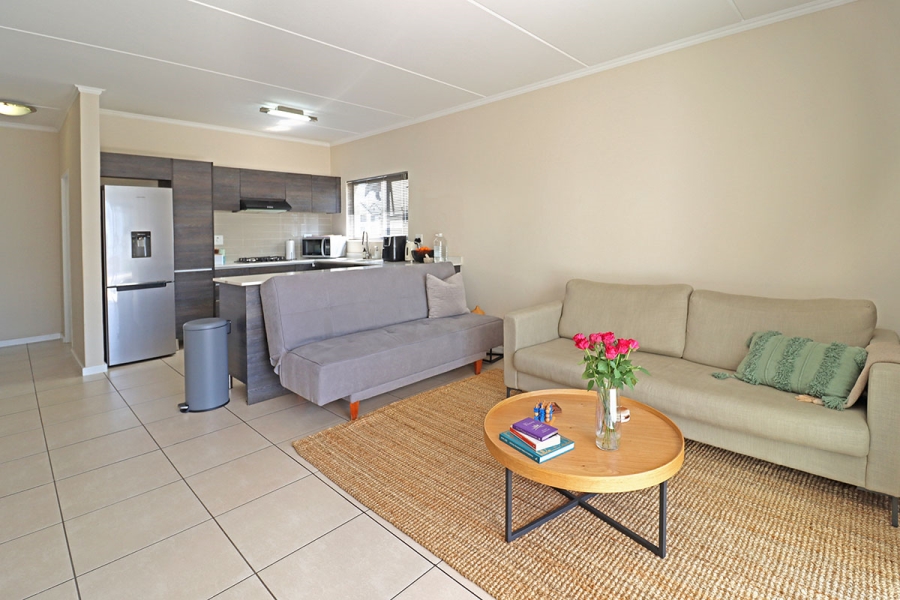 2 Bedroom Property for Sale in Greenstone Hill Gauteng