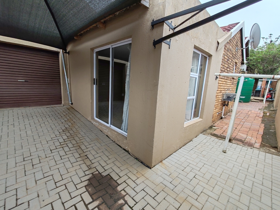 3 Bedroom Property for Sale in Suiderberg Gauteng