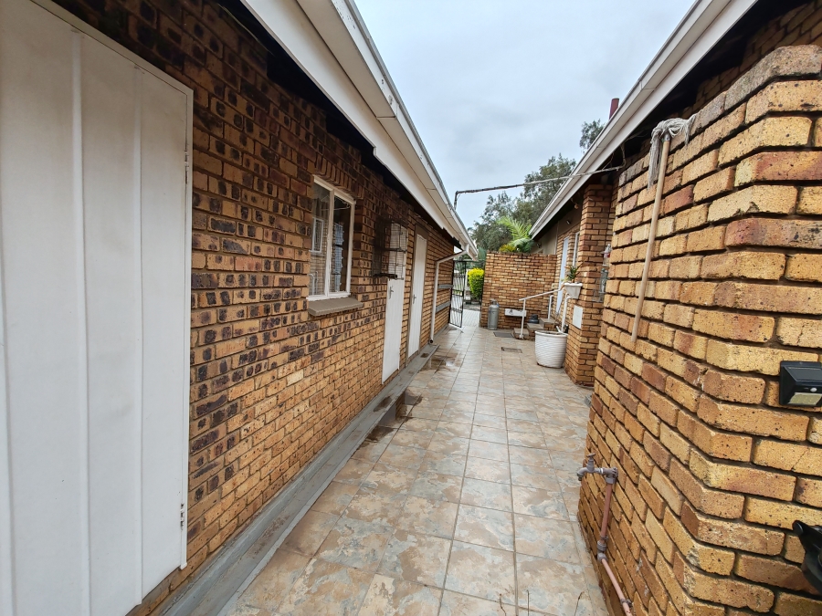 3 Bedroom Property for Sale in Suiderberg Gauteng