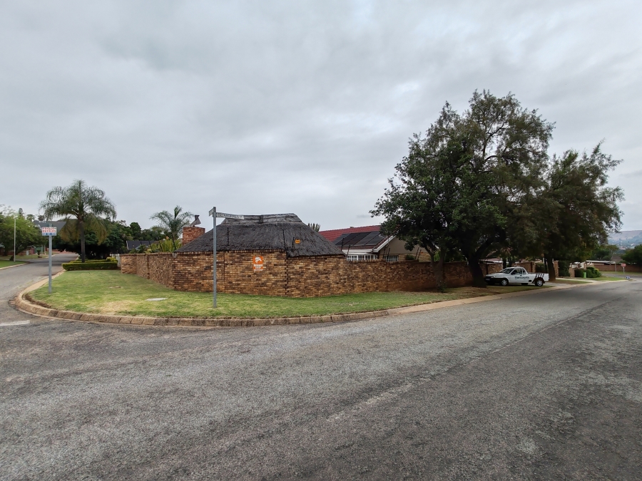 3 Bedroom Property for Sale in Suiderberg Gauteng