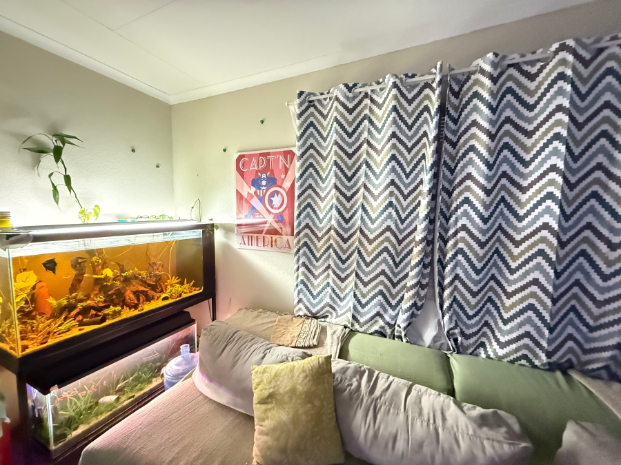 3 Bedroom Property for Sale in Linmeyer Gauteng