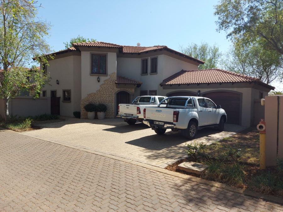 To Let 3 Bedroom Property for Rent in Equestria Gauteng
