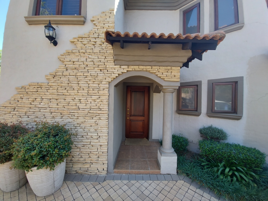 To Let 3 Bedroom Property for Rent in Equestria Gauteng