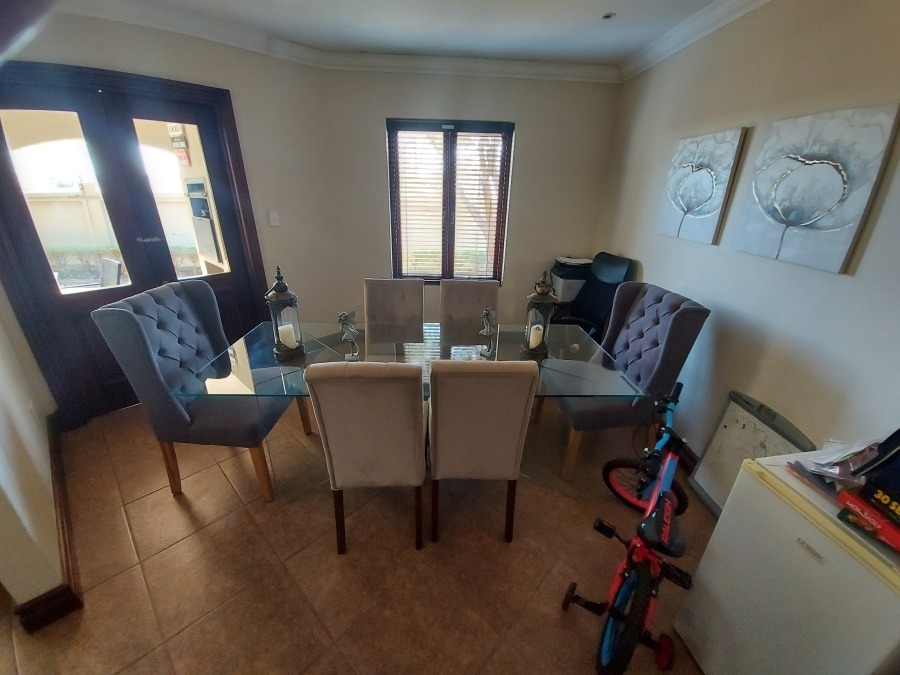 To Let 3 Bedroom Property for Rent in Equestria Gauteng