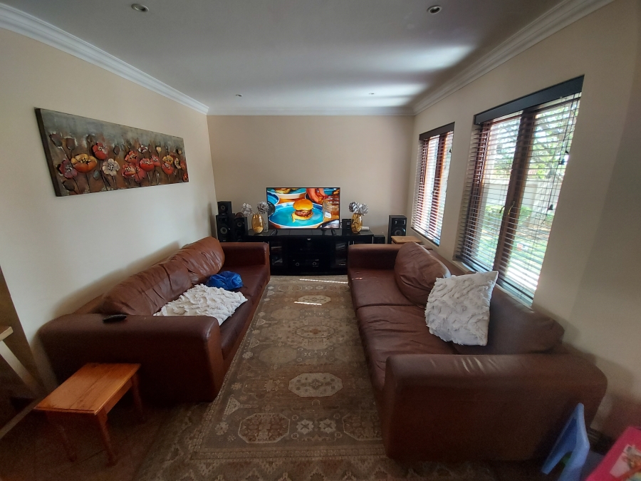 To Let 3 Bedroom Property for Rent in Equestria Gauteng
