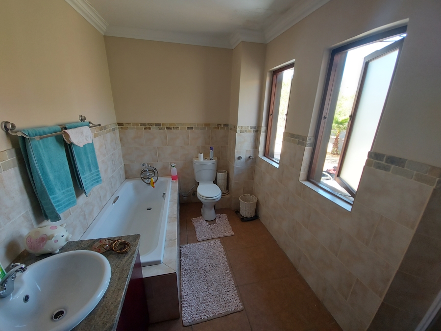 To Let 3 Bedroom Property for Rent in Equestria Gauteng
