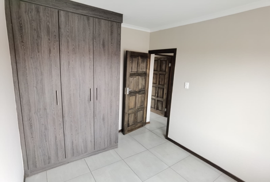 To Let 2 Bedroom Property for Rent in Kenleaf Gauteng