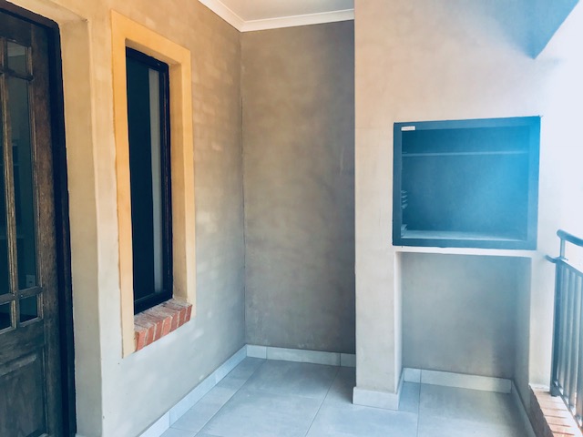 To Let 2 Bedroom Property for Rent in Kenleaf Gauteng