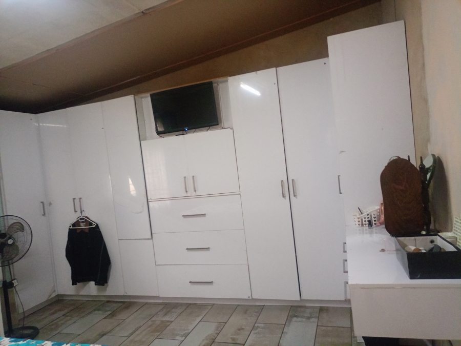 5 Bedroom Property for Sale in Sonland Park Gauteng