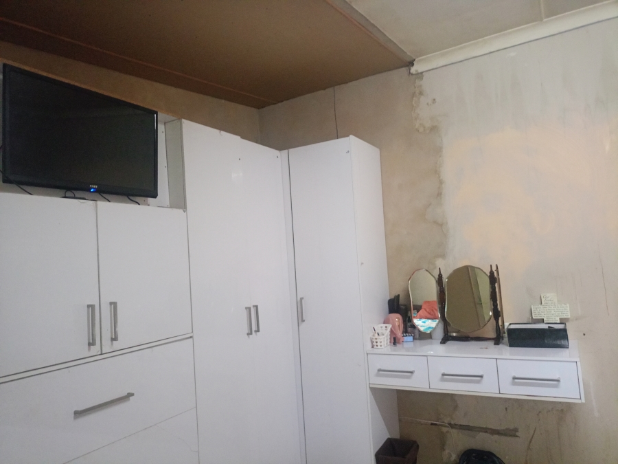 5 Bedroom Property for Sale in Sonland Park Gauteng