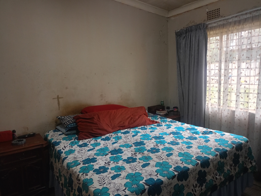 5 Bedroom Property for Sale in Sonland Park Gauteng