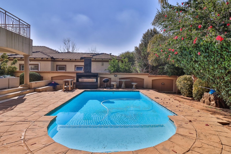 To Let 6 Bedroom Property for Rent in Blue Valley Golf Estate Gauteng