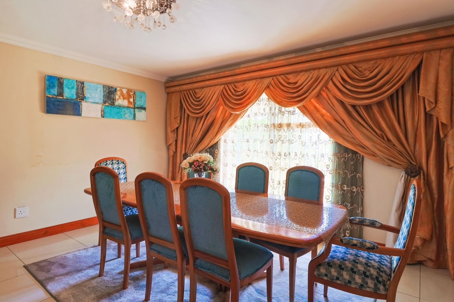 To Let 6 Bedroom Property for Rent in Blue Valley Golf Estate Gauteng