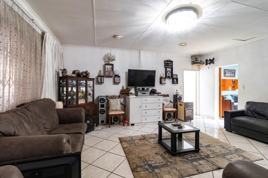 3 Bedroom Property for Sale in Parkrand Gauteng